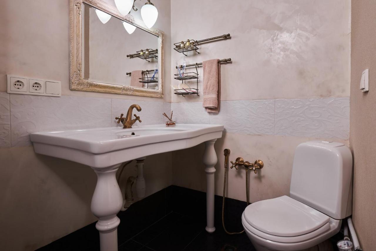 Special Flat With Great Central Location Kharkiv Exterior photo