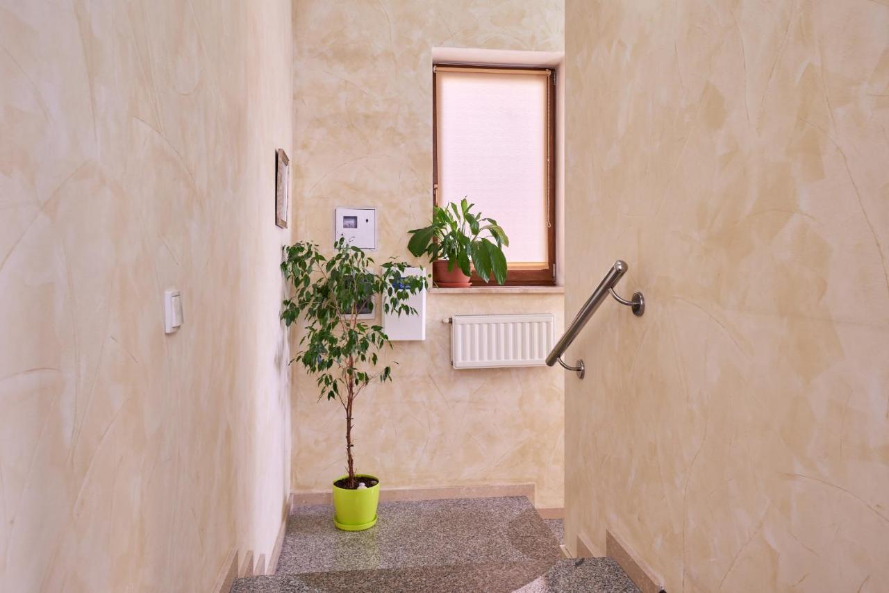 Special Flat With Great Central Location Kharkiv Exterior photo
